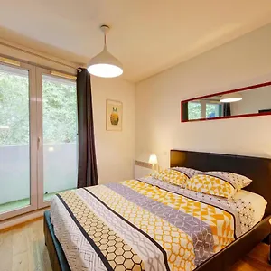 Le Brienne Centre Apartamento